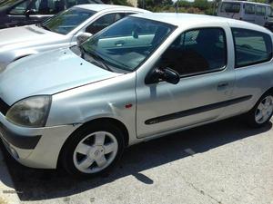 Renault Clio 1.5 dci Julho/02 - à venda - Ligeiros