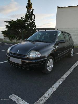 Renault Clio 5 portas Maio/00 - à venda - Ligeiros