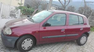 Renault Clio Fase 2 Maio/98 - à venda - Ligeiros