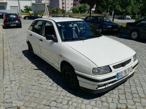 Seat Ibiza 1.4 glx Maio/95 - à venda - Ligeiros