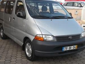 Toyota HiAce 2.5 D4D 6 LUGARES