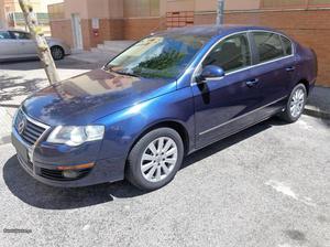 VW Passat 2.0 tdi 140c Confort Junho/05 - à venda -