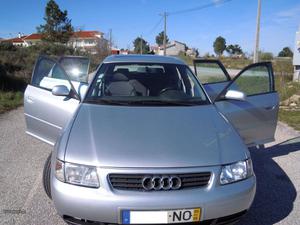 Audi A3 sportback 1.9 TDI Junho/99 - à venda - Ligeiros