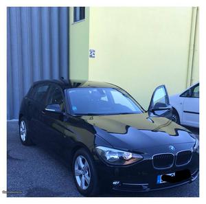 BMW 116 Eficiencydinamycs sport Março/14 - à venda -