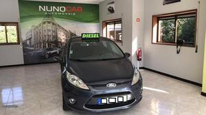 Ford Fiesta 1.6 TDCI Titanium Agosto/11 - à venda -