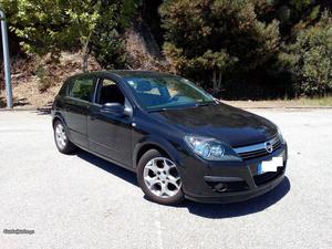 Opel Astra CDti Cosmo Janeiro/06 - à venda - Ligeiros