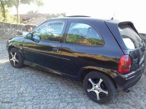 Opel Corsa Despotivo Março/97 - à venda - Ligeiros