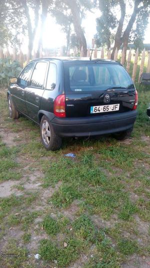 Opel Corsa  a gasolina Dezembro/97 - à venda - Ligeiros