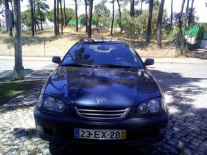 Toyota Avensis 2.0 Agosto/00 - à venda - Ligeiros