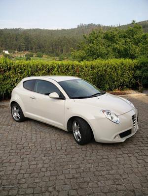 Alfa Romeo Mito cv Setembro/10 - à venda - Ligeiros