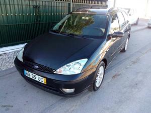 Ford Focus 1.8 td ci 115 cv Setembro/02 - à venda -