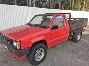 Mitsubishi Lx4 2.5 D Novembro/90 - à venda - Pick-up/