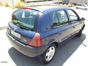 Renault Clio 1.2 5p (a.retoma) Junho/99 - à venda -