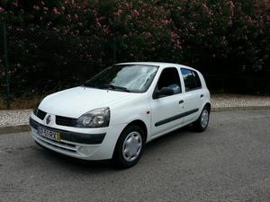 Renault Clio 1.2 Maio/01 - à venda - Ligeiros Passageiros,