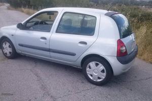 Renault Clio 1.5 DCI Setembro/01 - à venda - Ligeiros