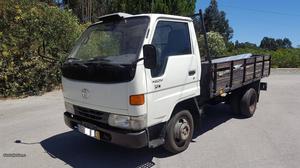 Toyota Dyna D Outubro/01 - à venda - Comerciais /