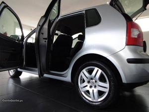 VW Polo 1.2i CONFORTLINE 5P Julho/04 - à venda - Ligeiros