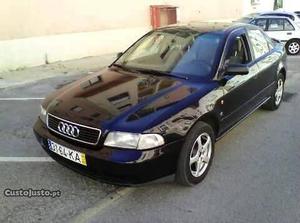 Audi A4 1.9 TDi 110cv AFN Setembro/95 - à venda - Ligeiros