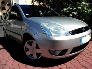 Ford Fiesta 1.4 A/C  Km Julho/02 - à venda - Ligeiros