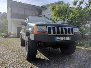 Jeep Grand Cherokee 2.5 TD Laredo Agosto/97 - à venda -