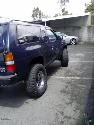 Nissan Terrano 2.8td Maio/92 - à venda - Ligeiros