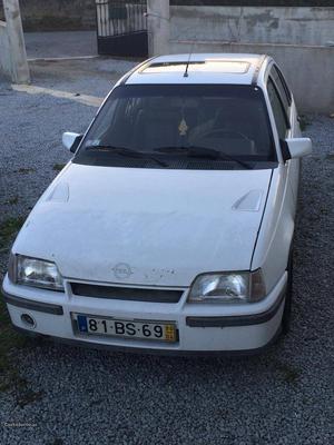 Opel Kadett Gsi 2.0 Junho/90 - à venda - Ligeiros