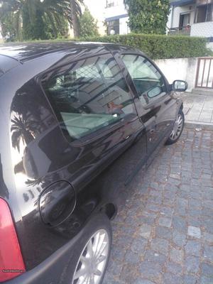 Renault Clio  gasolio Janeiro/01 - à venda - Ligeiros
