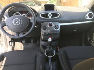 Renault Clio  km GPS Agosto/12 - à venda - Ligeiros