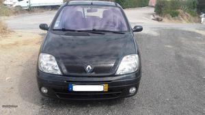 Renault Scénic 1.4 Conquest Julho/03 - à venda - Ligeiros