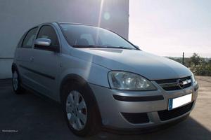 Opel Corsa 1.3 CDTI Janeiro/04 - à venda - Ligeiros