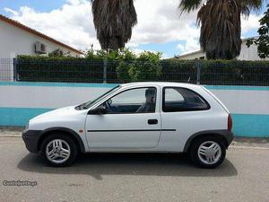 Opel Corsa 1,5 Diesel M. Isuzu Novembro/95 - à venda -