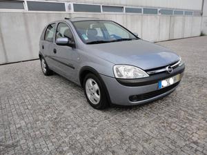 Opel Corsa kms Agosto/03 - à venda - Ligeiros