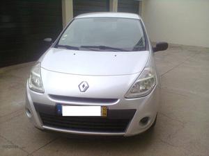 Renault Clio 1.5 dci van Agosto/10 - à venda - Comerciais /