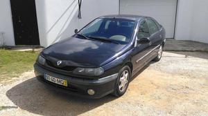 Renault Laguna v Janeiro/99 - à venda - Ligeiros