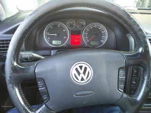 VW Passat FULL EXTRAS Maio/01 - à venda - Ligeiros