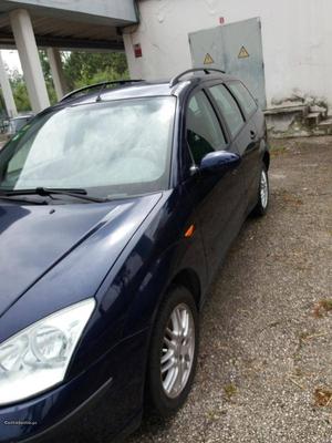 Ford Focus (dnw) s.wagon Março/02 - à venda - Ligeiros