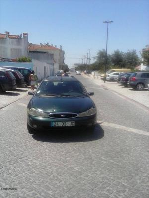 Ford Mondeo Carrinha Outubro/97 - à venda - Ligeiros