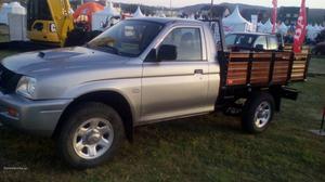 Mitsubishi L200 Cabine simples 4x4 Maio/04 - à venda -