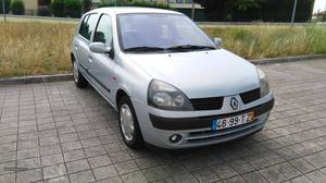 Renault Clio 1.2 Privilege Agosto/02 - à venda - Ligeiros