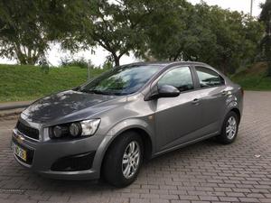 Chevrolet Aveo 1.3 CDTI Agosto/12 - à venda - Ligeiros