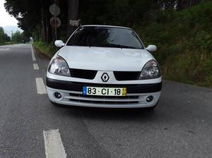 Renault Clio Fullextras sport van Setembro/02 - à venda -