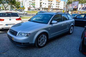 Audi A4 Avant 1.9TDi Sport Janeiro/02 - à venda - Ligeiros