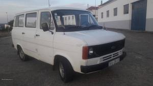 Ford Transit 9 lugares Dezembro/80 - à venda - Ligeiros