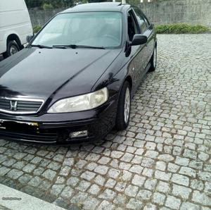 Honda Accord 1.8 VTEC (GPL) Maio/99 - à venda - Ligeiros