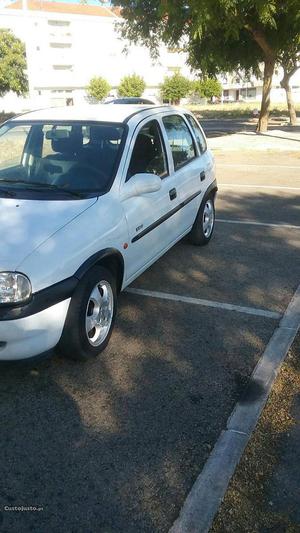 Opel Corsa  v Junho/99 - à venda - Ligeiros