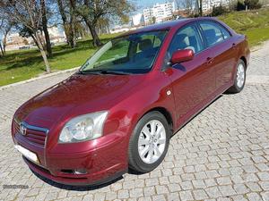 Toyota Avensis 1.6 Sol Agosto/05 - à venda - Ligeiros