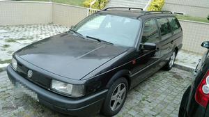 VW Passat Carrinha 1.6 td troco por comercial Março/92 - à