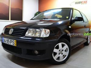 Volkswagen Polo 1.0 Confortline