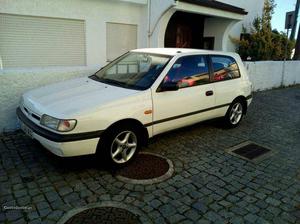 Nissan Sunny twin-cam Julho/92 - à venda - Ligeiros