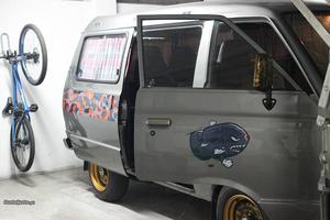 Nissan Vanette C Agosto/93 - à venda - Ligeiros